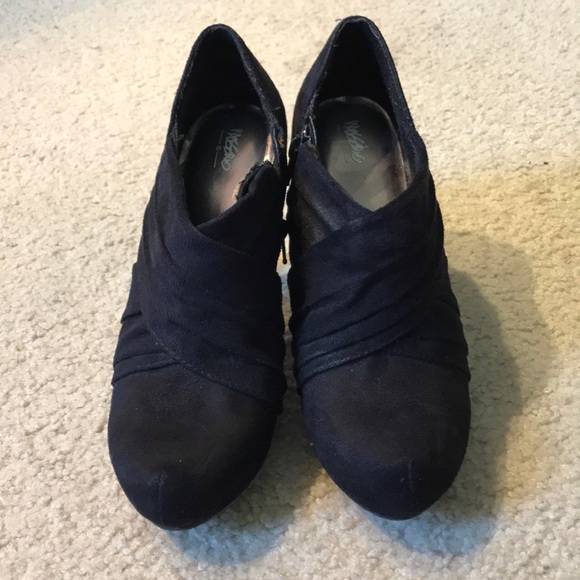 Mossimo booties - Picture 2 of 4